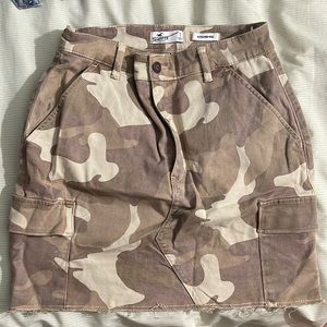NEW Hollister ultra high rise skirt